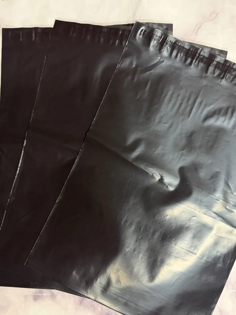 25 Black 10x13 designer poly mailer